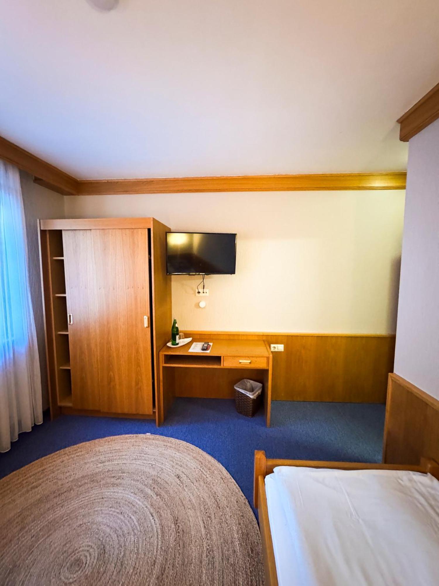 Hotel Guelser Weinstube Koblenz  Ngoại thất bức ảnh