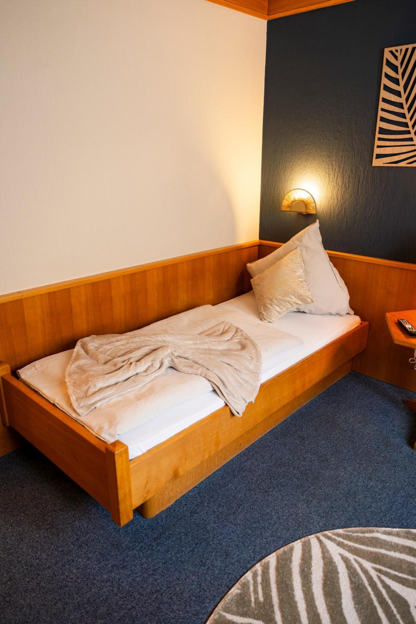 Hotel Guelser Weinstube Koblenz  Ngoại thất bức ảnh