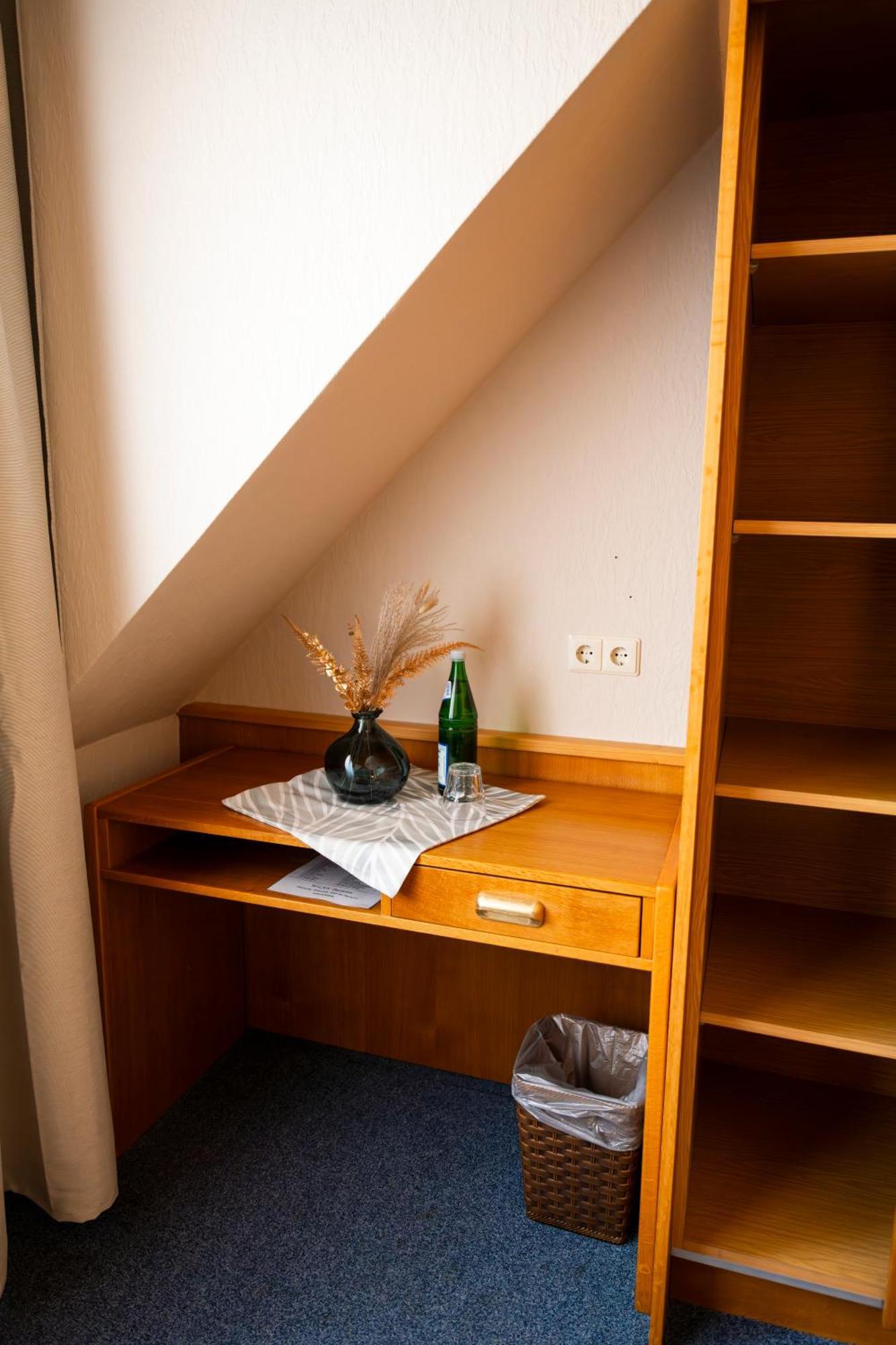 Hotel Guelser Weinstube Koblenz  Ngoại thất bức ảnh